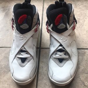 Retro Air Jordan 8 “Bugs Bunny” (2002)